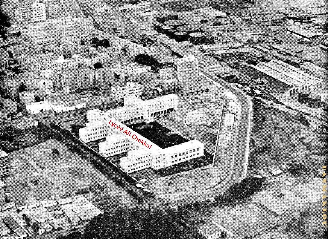 Oran - Lycee Ali Chekkal - Vue aerienne.jpg